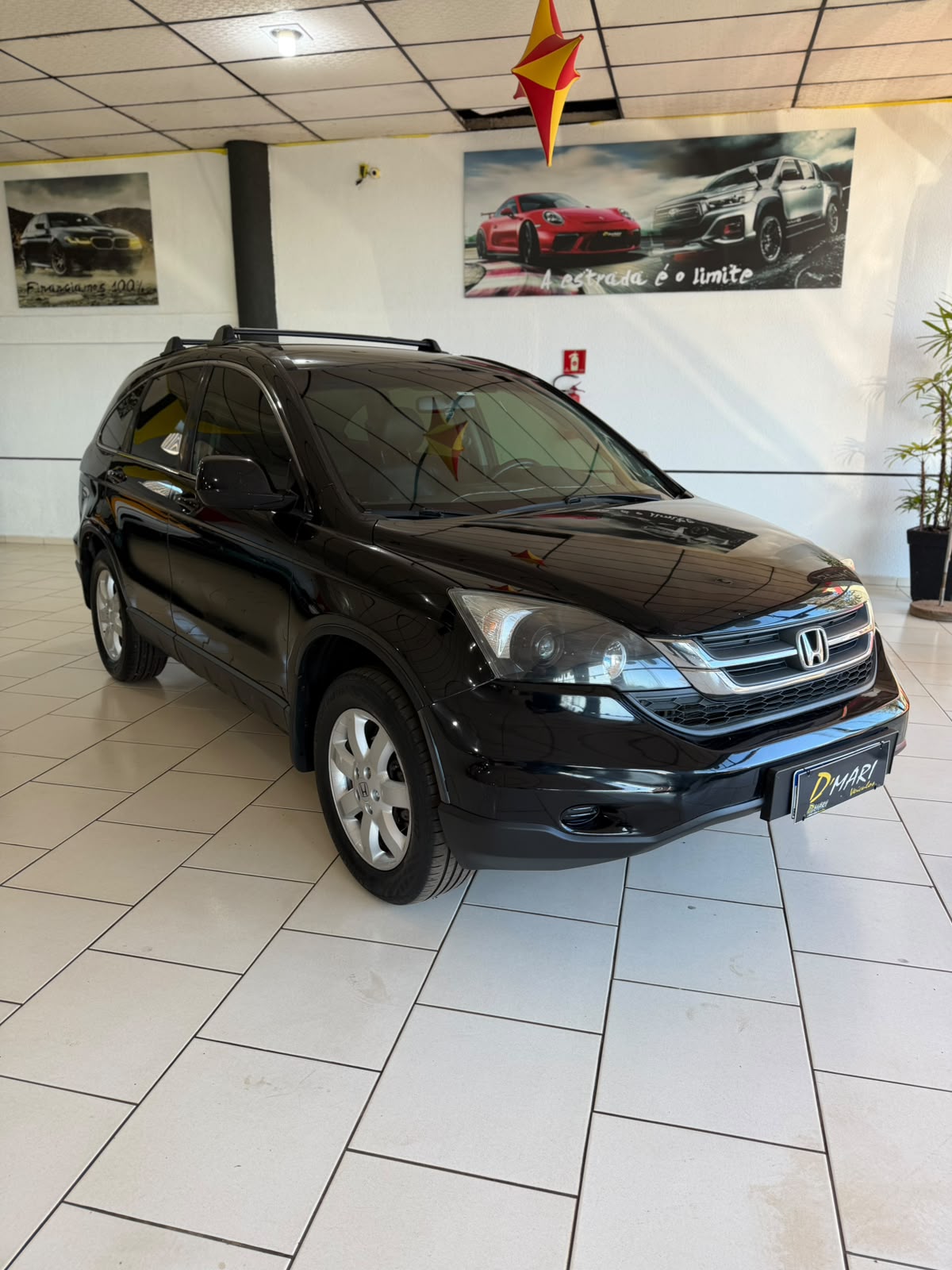 🚙 Honda CR-V Preta — bancos em couro, automático, impecável!
